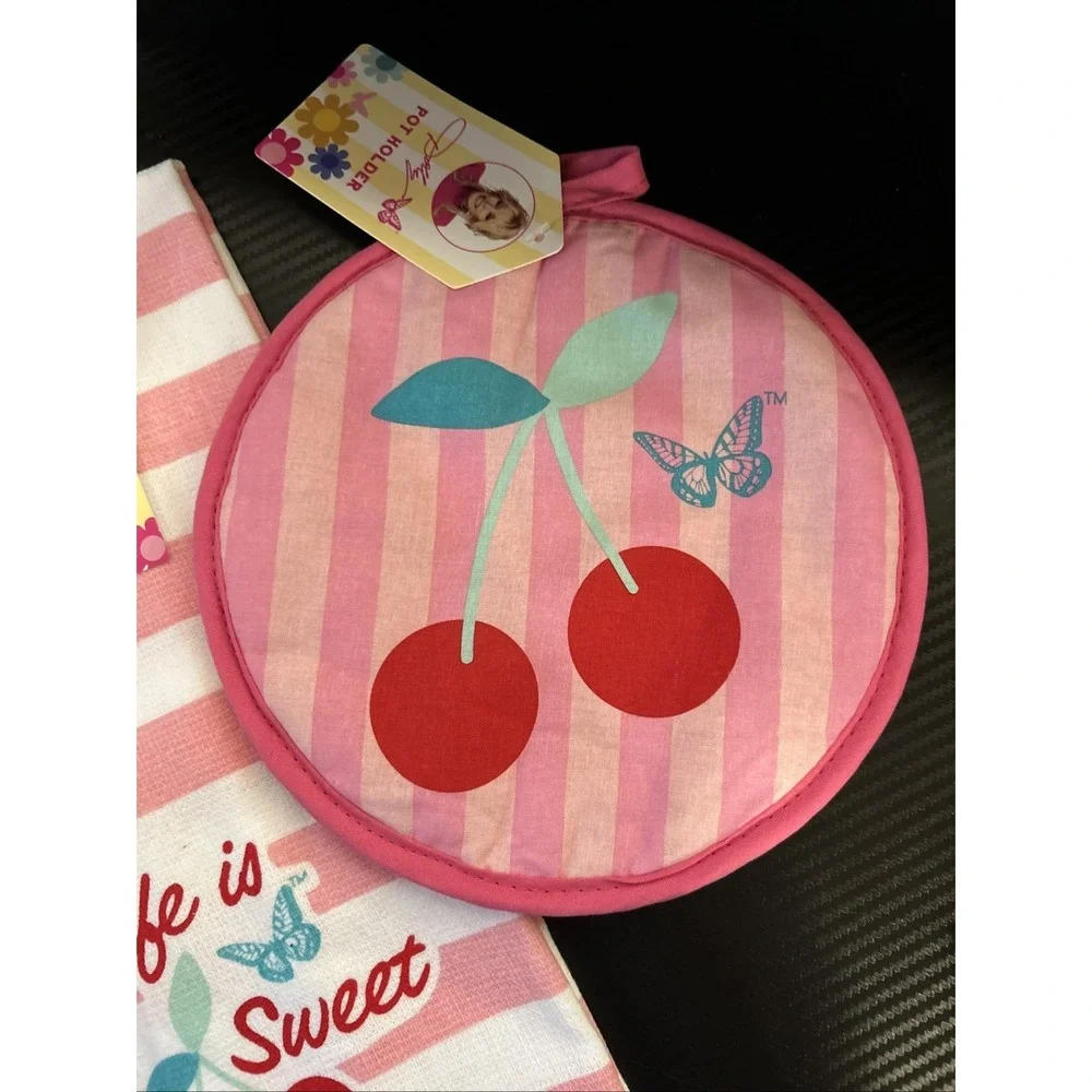 New Dolly Summer 2026 Life Is Sweet Collection Pot Holder & Kitchen Towel